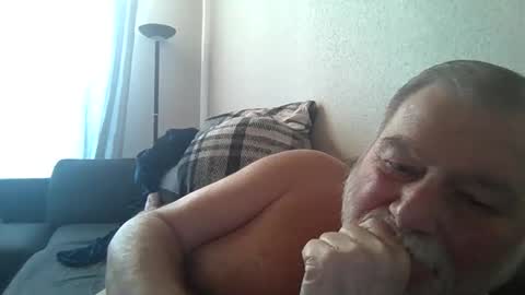 Snapshot of louis_chokdee chatting on March 8, 3:24 pm louis_chokdee online show from March 8, 3:24 pm