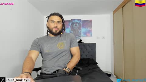 louis_marley_ online show from February 7, 12:31 am