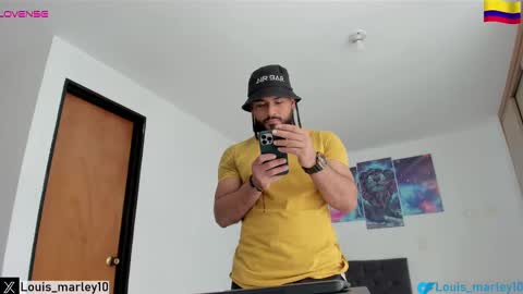 louis_marley_ online show from March 4, 4:09 pm