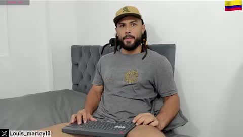 louis_marley_ online show from August 1, 1:10 pm