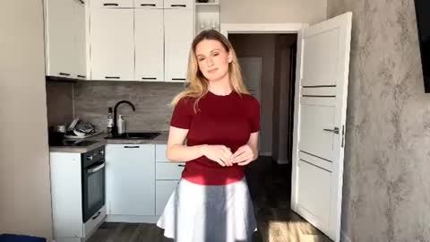 Snapshot of louisaboyn chatting on August 2, 1:26 am Sabrina online show from August 2, 1:26 am