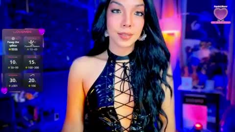 Snapshot of louisassy chatting on July 30, 2:54 am Louisa online show from July 30, 2:54 am