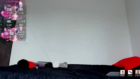 Snapshot of louise_22cm chatting on June 2, 1:02 pm Mi lu online show from June 2, 1:02 pm