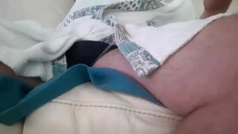 Snapshot of loulou_boss chatting on October 8, 8:45 am loulou_boss online show from October 8, 8:45 am