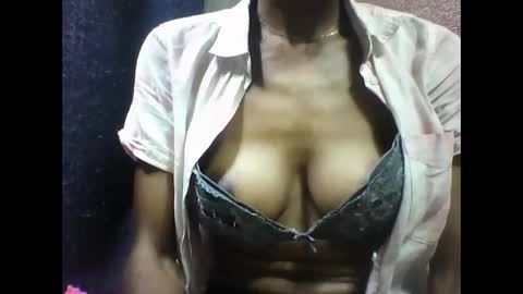 lovaelisa online show from November 2, 2:47 am