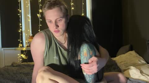 Mary and Tom online show from April 29, 7:56 am