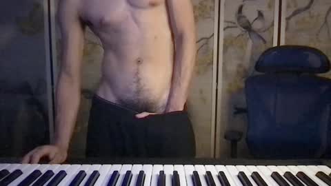 Snapshot of love4heelz chatting on January 7, 7:11 am Prynce online show from January 7, 7:11 am