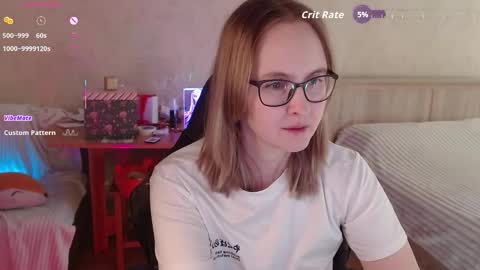 Snapshot of love_agatha chatting on February 25, 7:29 am Agatha online show from February 25, 7:29 am