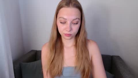 love bella  online show from July 2, 12:21 am