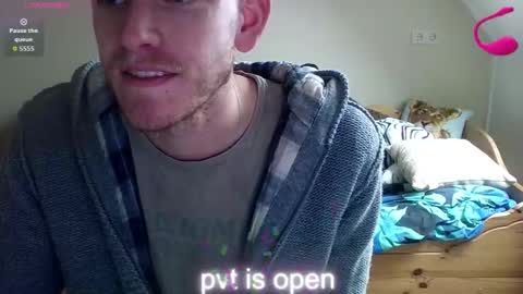 Snapshot of love_bert chatting on October 23, 12:48 pm Love bert online show from October 23, 12:48 pm