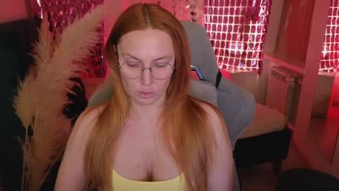 love_call online show from February 8, 9:03 am