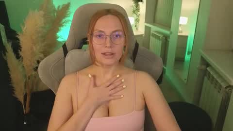 love_call online show from February 18, 9:32 am