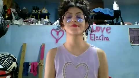 love_electra online show from October 25, 2:35 pm