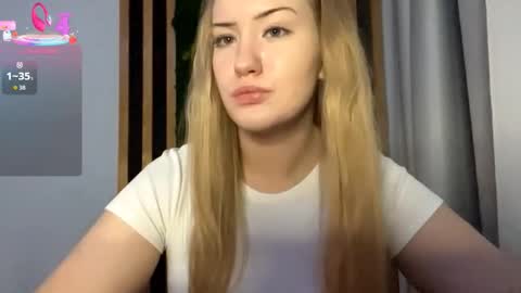 Megan online show from November 12, 5:02 pm