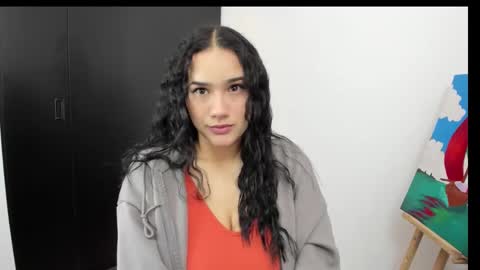 Kristen LoveBerry online show from February 13, 1:07 pm