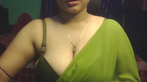 Snapshot of love_luna_angel chatting on November 12, 9:36 pm Luna online show from November 12, 9:36 pm