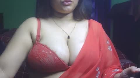 Snapshot of love_luna_angel chatting on March 16, 12:38 am Luna online show from March 16, 12:38 am