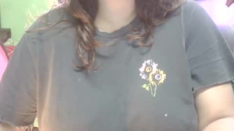 Snapshot of love_luna_angel chatting on April 7, 1:39 am Luna online show from April 7, 1:39 am