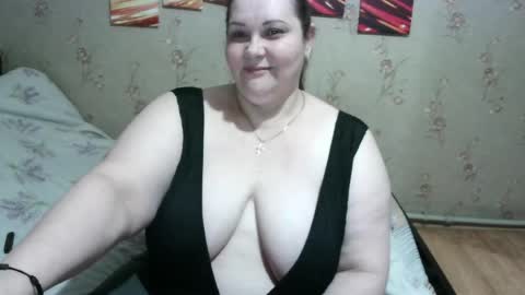 Snapshot of love_milanna chatting on July 6, 2:08 am Milana online show from July 6, 2:08 am