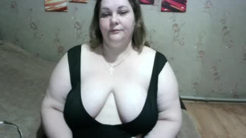 Snapshot of love_milanna chatting on July 24, 12:41 am Milana online show from July 24, 12:41 am