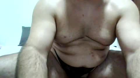Snapshot of love_miss_33 chatting on January 23, 5:31 pm Love Daddys Private Show online show from January 23, 5:31 pm