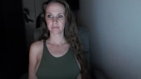 LoVe On  online show from November 11, 1:49 am