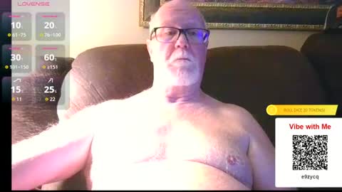 Snapshot of love_pussy1365 chatting on August 2, 11:41 am Hard cock online show from August 2, 11:41 am