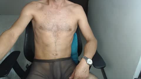 Snapshot of love_room_0206 chatting on November 9, 2:43 am Andys and mary online show from November 9, 2:43 am