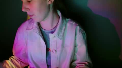 Vivian online show from February 13, 2:13 pm