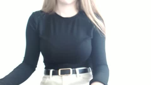 Snapshot of love_vivian chatting on June 3, 2:33 pm Vivian online show from June 3, 2:33 pm