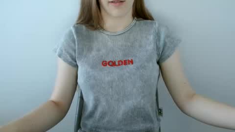 Snapshot of love_vivian chatting on June 25, 11:04 am Vivian online show from June 25, 11:04 am