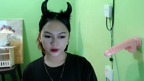 Snapshot of lovee_gelly chatting on November 1, 10:06 am Gelly online show from November 1, 10:06 am