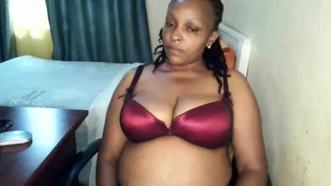 loveedee4 online show from April 29, 9:35 am