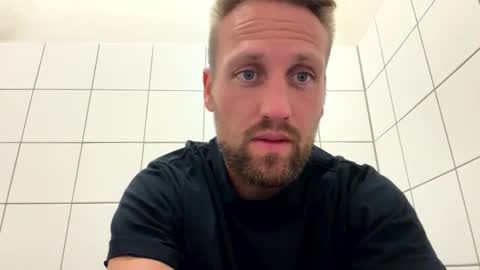 lovefuesse online show from September 12, 10:04 am