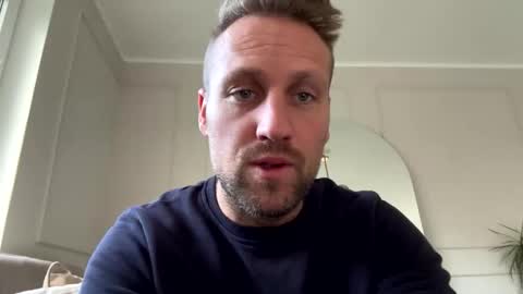 lovefuesse online show from October 30, 7:43 am