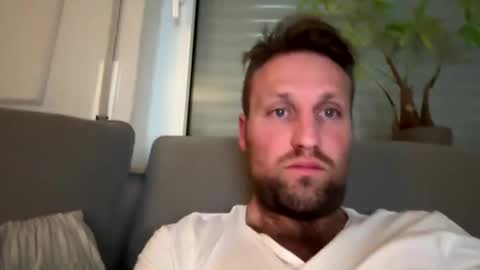 lovefuesse online show from March 6, 10:17 pm