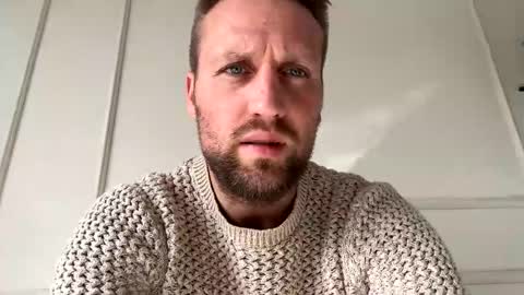 lovefuesse online show from March 8, 1:26 pm