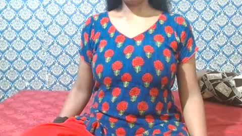 Snapshot of lovefunnitya chatting on July 21, 12:24 am Divya online show from July 21, 12:24 am