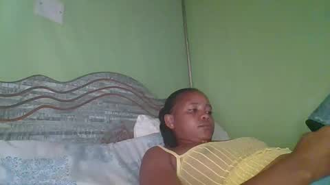 Snapshot of lovegal335 chatting on May 8, 7:57 am lovegal335 online show from May 8, 7:57 am
