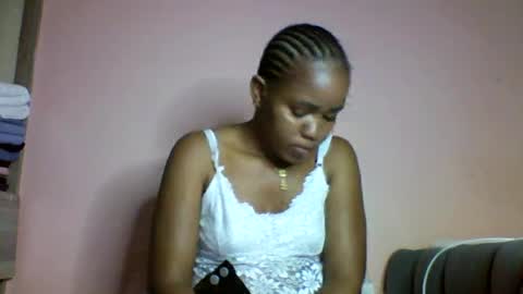 Snapshot of lovegal335 chatting on July 4, 5:52 pm lovegal335 online show from July 4, 5:52 pm