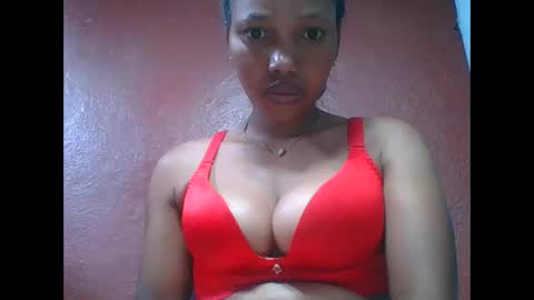 loveinlife750427 online show from November 12, 5:08 am