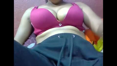 loveinlife750427 online show from February 26, 3:22 pm