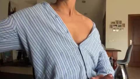 Loveisperfect online show from February 27, 7:41 am