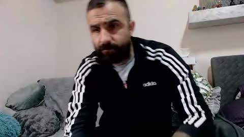 Snapshot of loveivat80 chatting on December 8, 7:15 am loveivat80 online show from December 8, 7:15 am