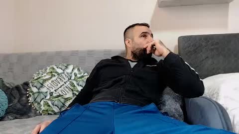 Snapshot of loveivat80 chatting on December 15, 9:24 am loveivat80 online show from December 15, 9:24 am