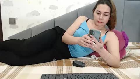 lovellykitty online show from November 19, 7:08 am