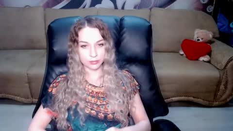 private open online show from March 28, 3:22 pm