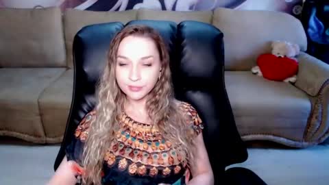 private open online show from May 25, 11:49 am