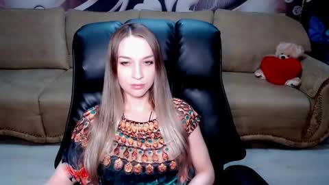 private open online show from June 5, 12:33 pm