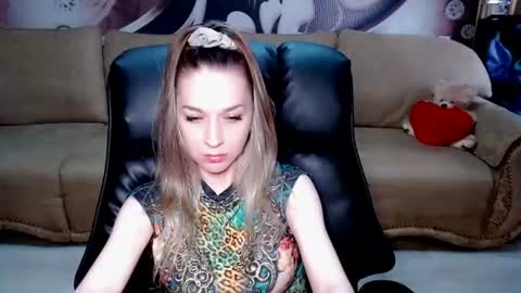 private open online show from June 10, 8:57 am